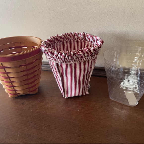 Vintage 1996 Longaberger Handwoven Basket In Excellent Condition - Picture 7 of 9